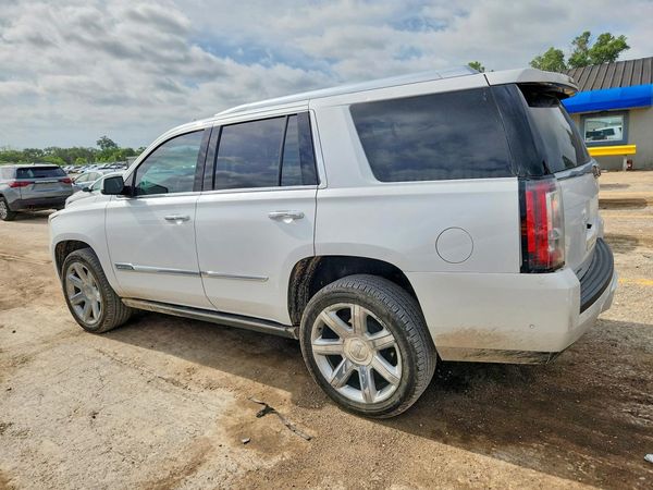 2017 CADILLAC ESCALADE Premium Luxury
