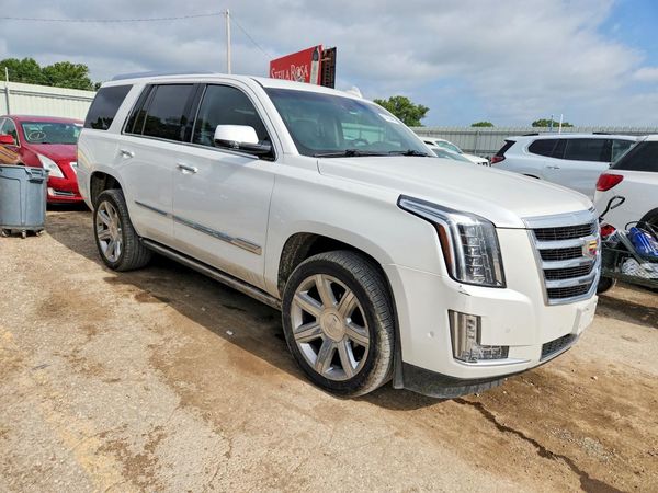 2017 CADILLAC ESCALADE Premium Luxury