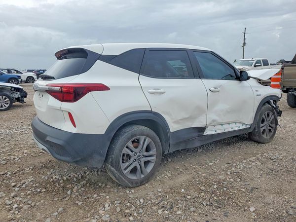 2023 KIA SELTOS LX