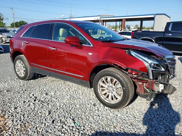 2017 CADILLAC XT5 Base