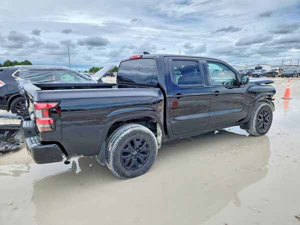 2022 NISSAN FRONTIER Crew Cab