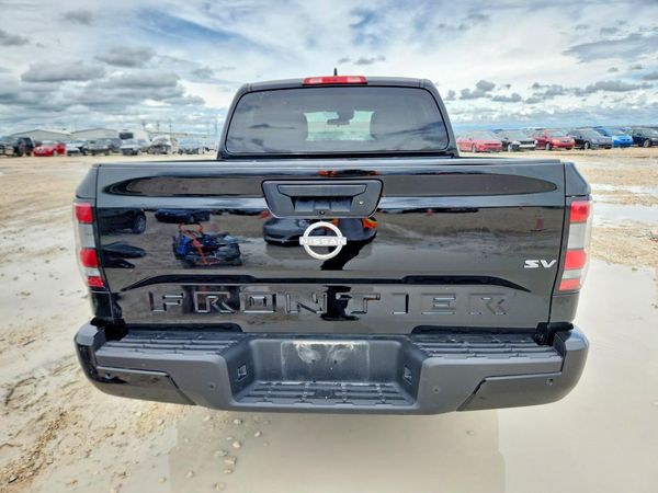2022 NISSAN FRONTIER Crew Cab