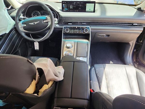 2024 GENESIS GV80