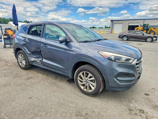 2018 HYUNDAI TUCSON SE Standard