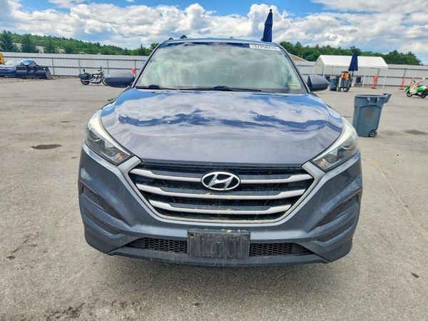 2018 HYUNDAI TUCSON SE Standard