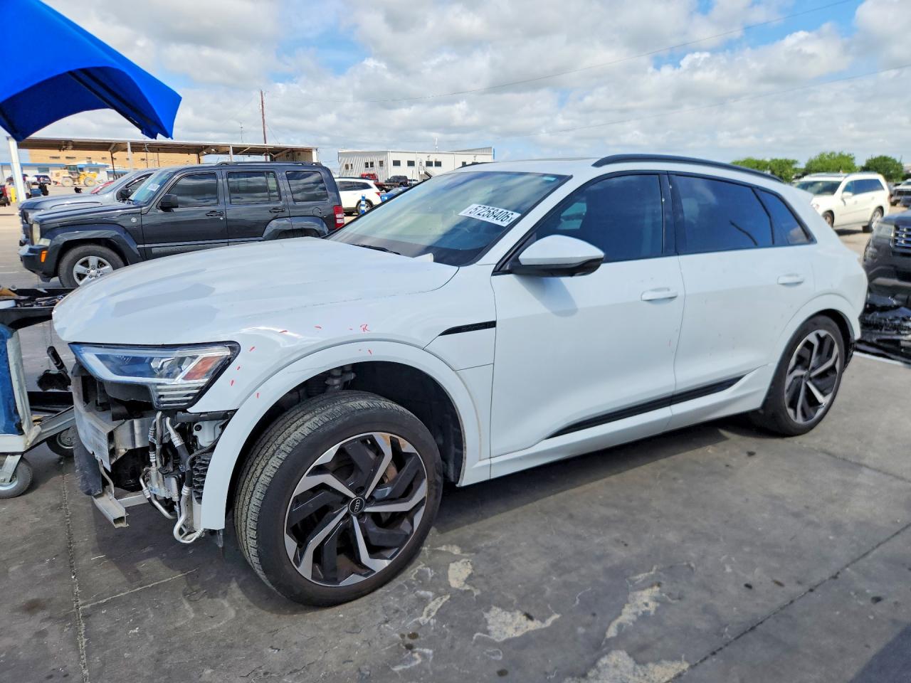 2024 AUDI Q8 E-TRON quattro Premium Plus