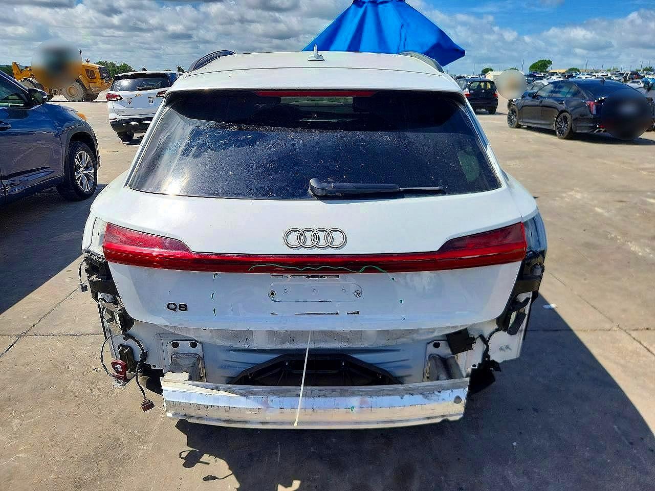 2024 AUDI Q8 E-TRON quattro Premium Plus