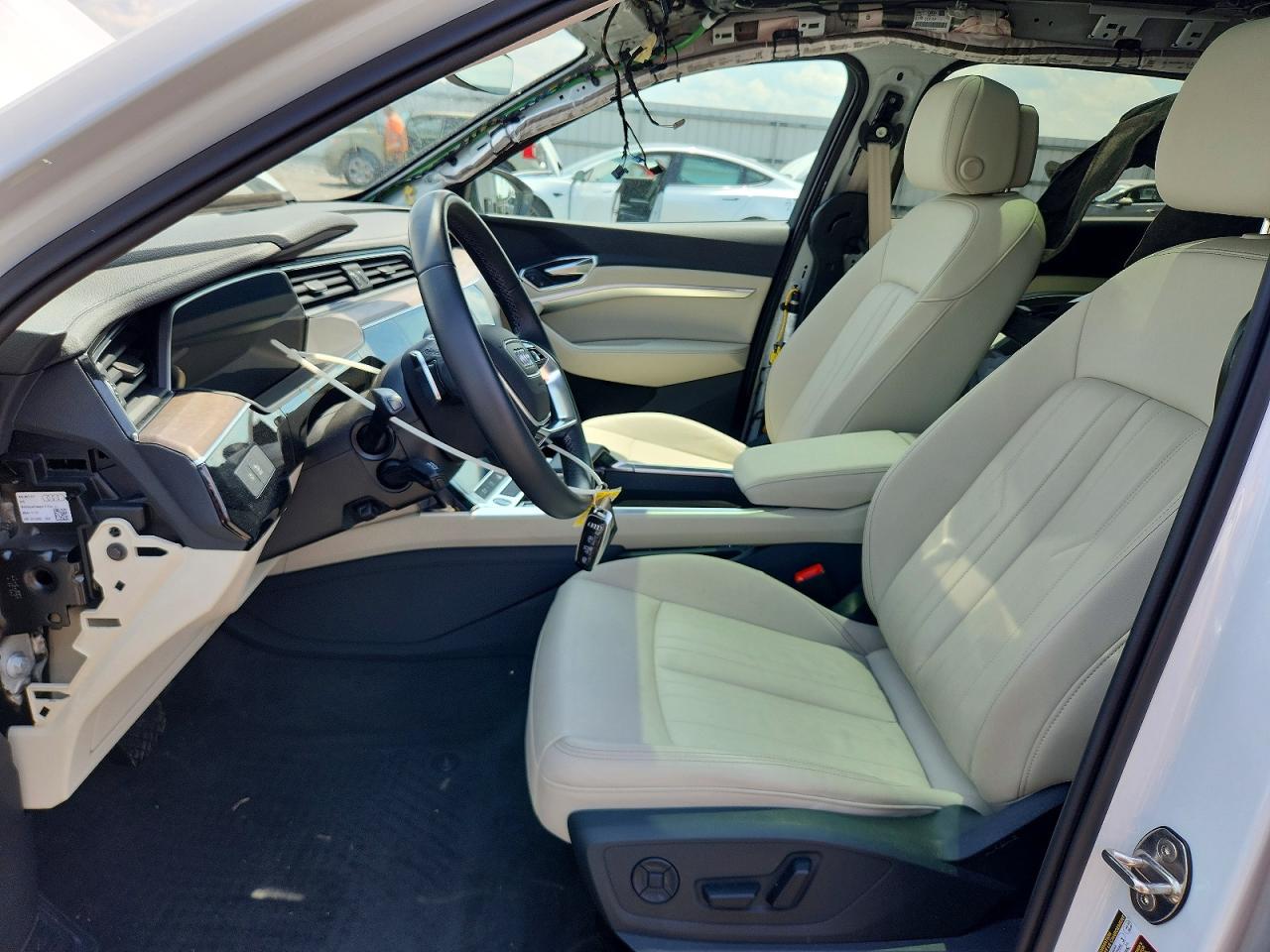 2024 AUDI Q8 E-TRON quattro Premium