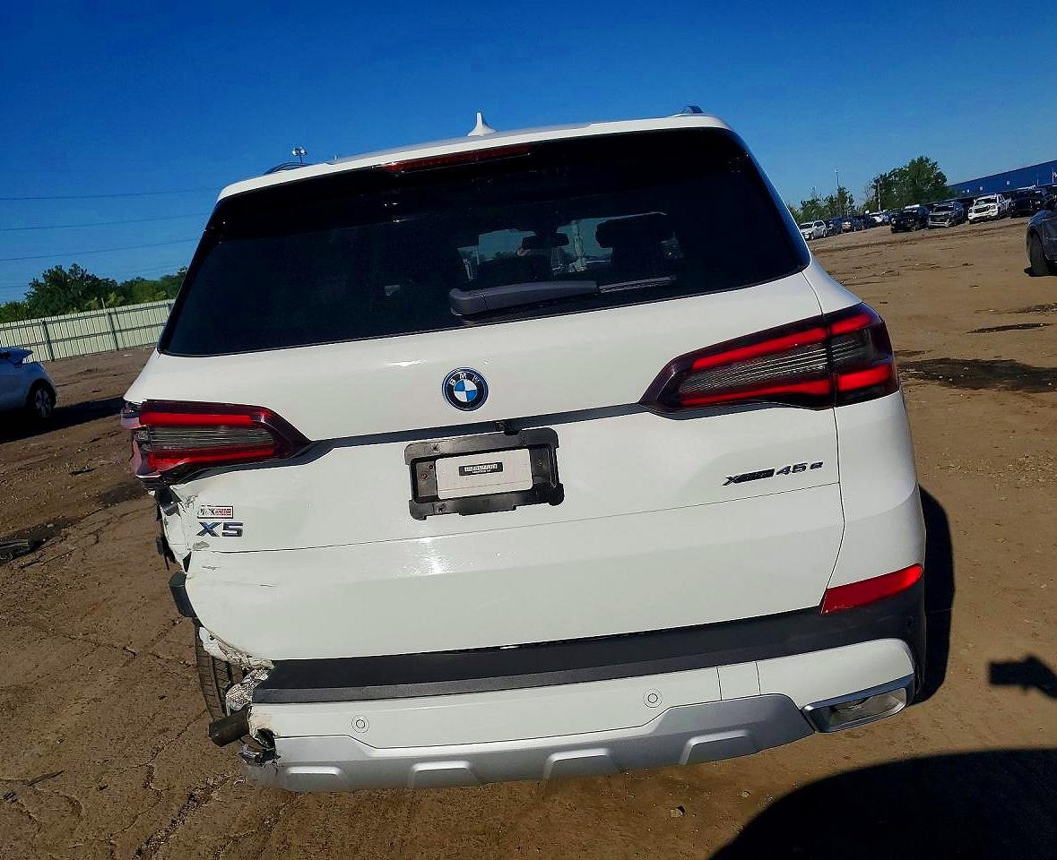 2023 BMW X5 xDrive45e