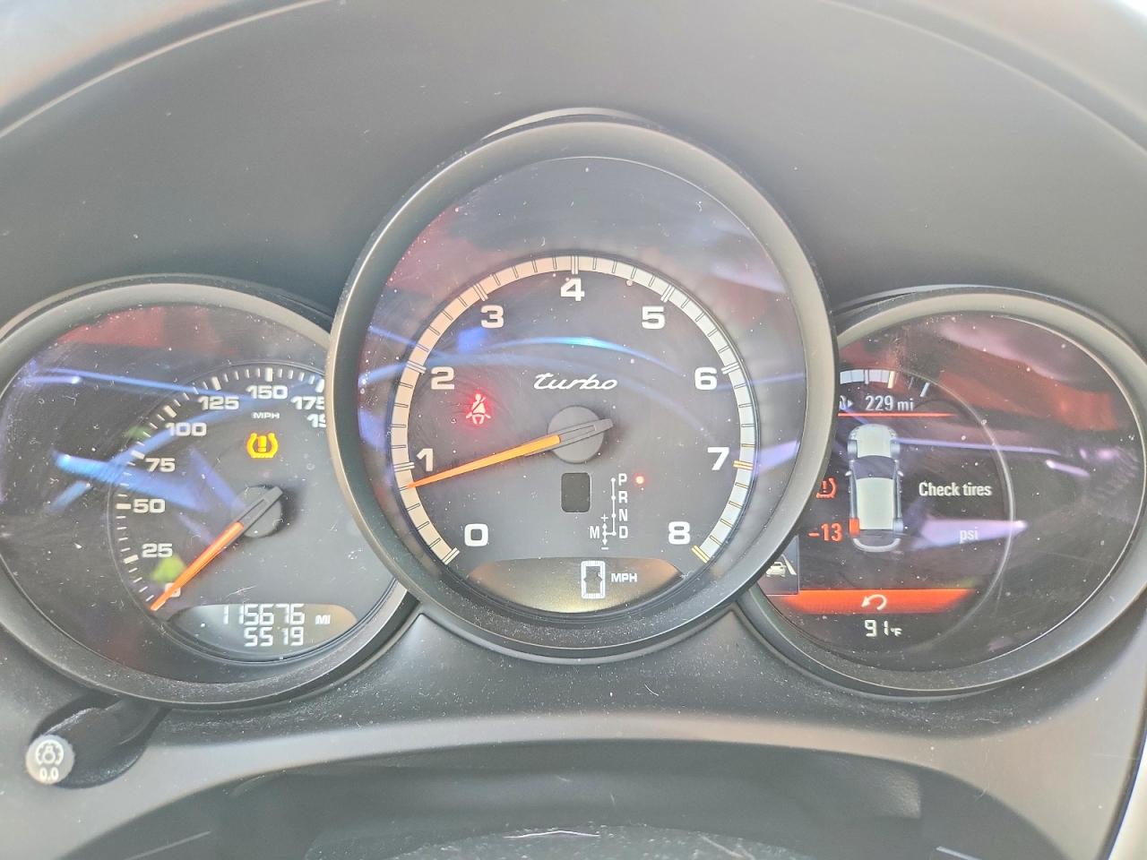 2015 PORSCHE MACAN