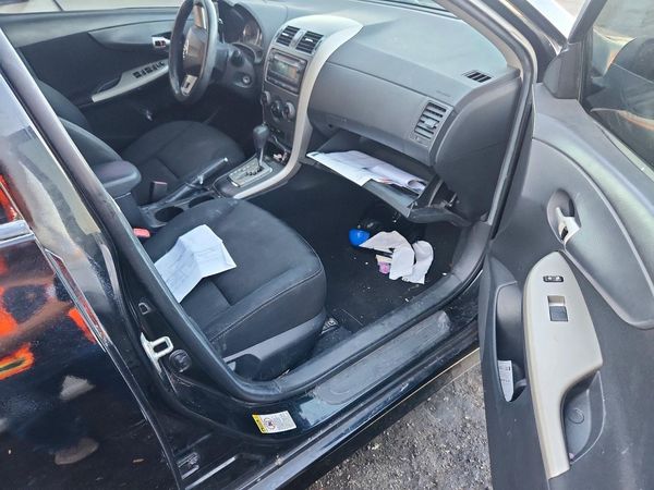 2012 TOYOTA COROLLA