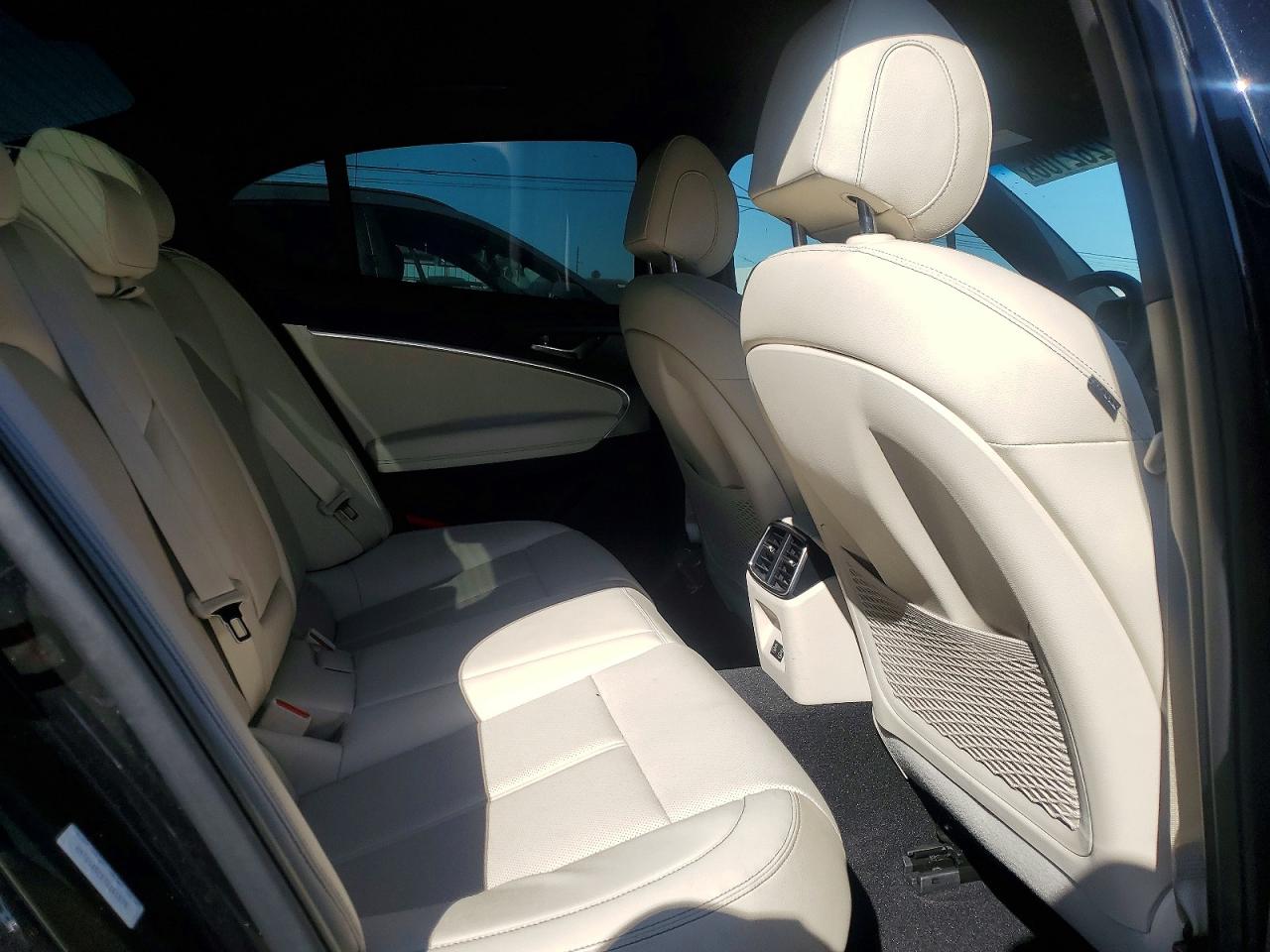 2026 GENESIS G70 2.5T RWD