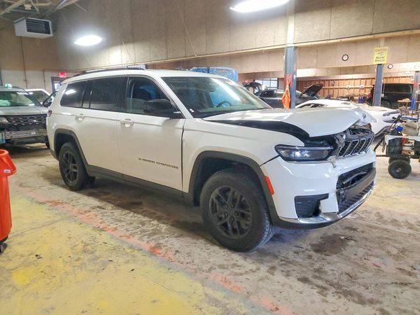 2023 JEEP GRAND CHEROKEE Laredo, Altitude