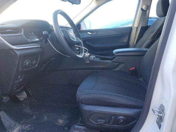 2023 JEEP GRAND CHEROKEE Laredo, Altitude