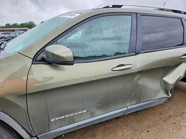 2021 JEEP CHEROKEE