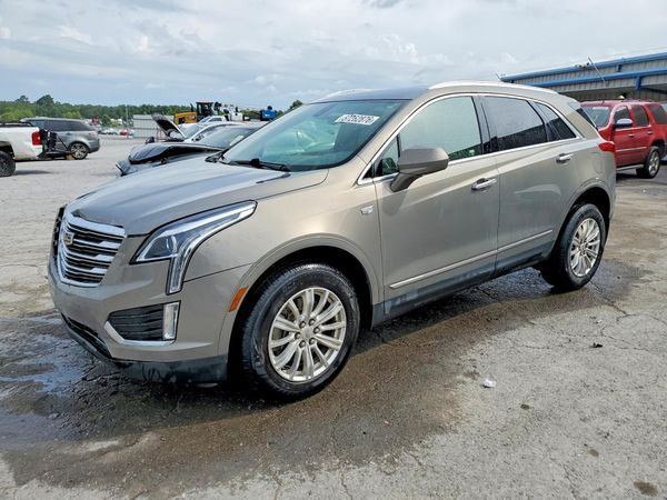2017 CADILLAC XT5 Base