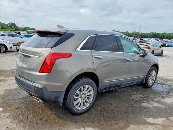 2017 CADILLAC XT5 Base