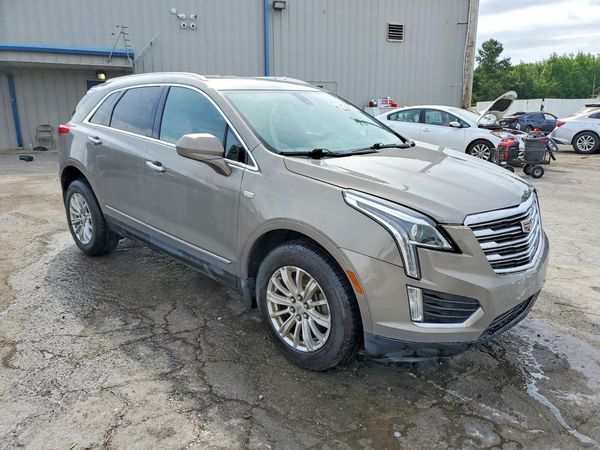 2017 CADILLAC XT5 Base