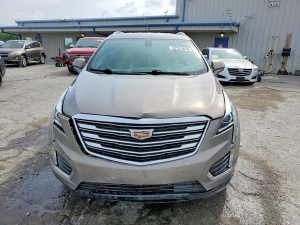 2017 CADILLAC XT5 Base