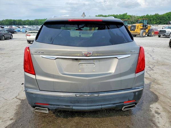 2017 CADILLAC XT5 Base