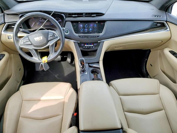2017 CADILLAC XT5 Base