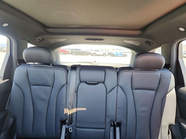 2025 AUDI Q7 quattro Premium Plus