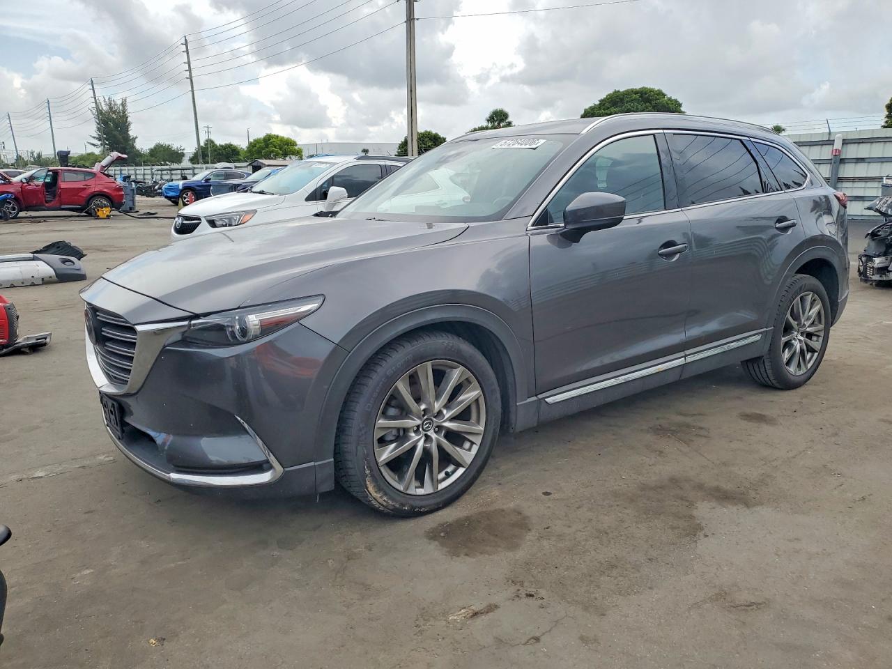 2017 MAZDA CX-9 Signature