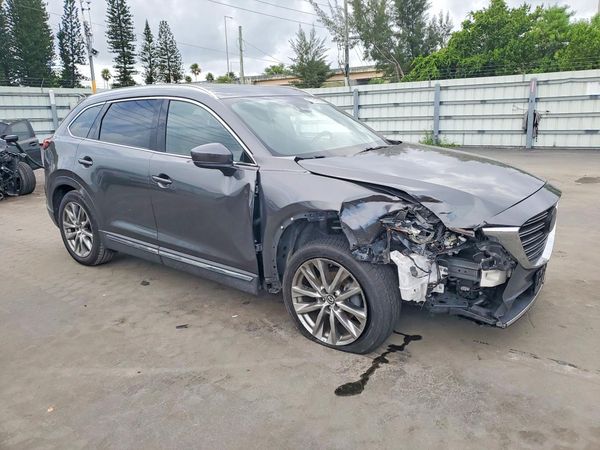 2017 MAZDA CX-9 Signature
