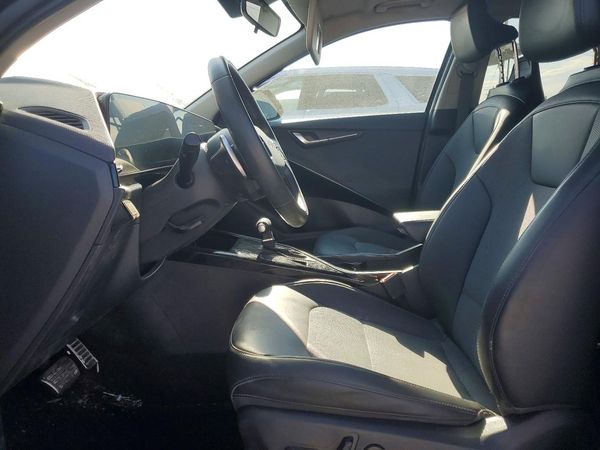 2023 KIA NIRO