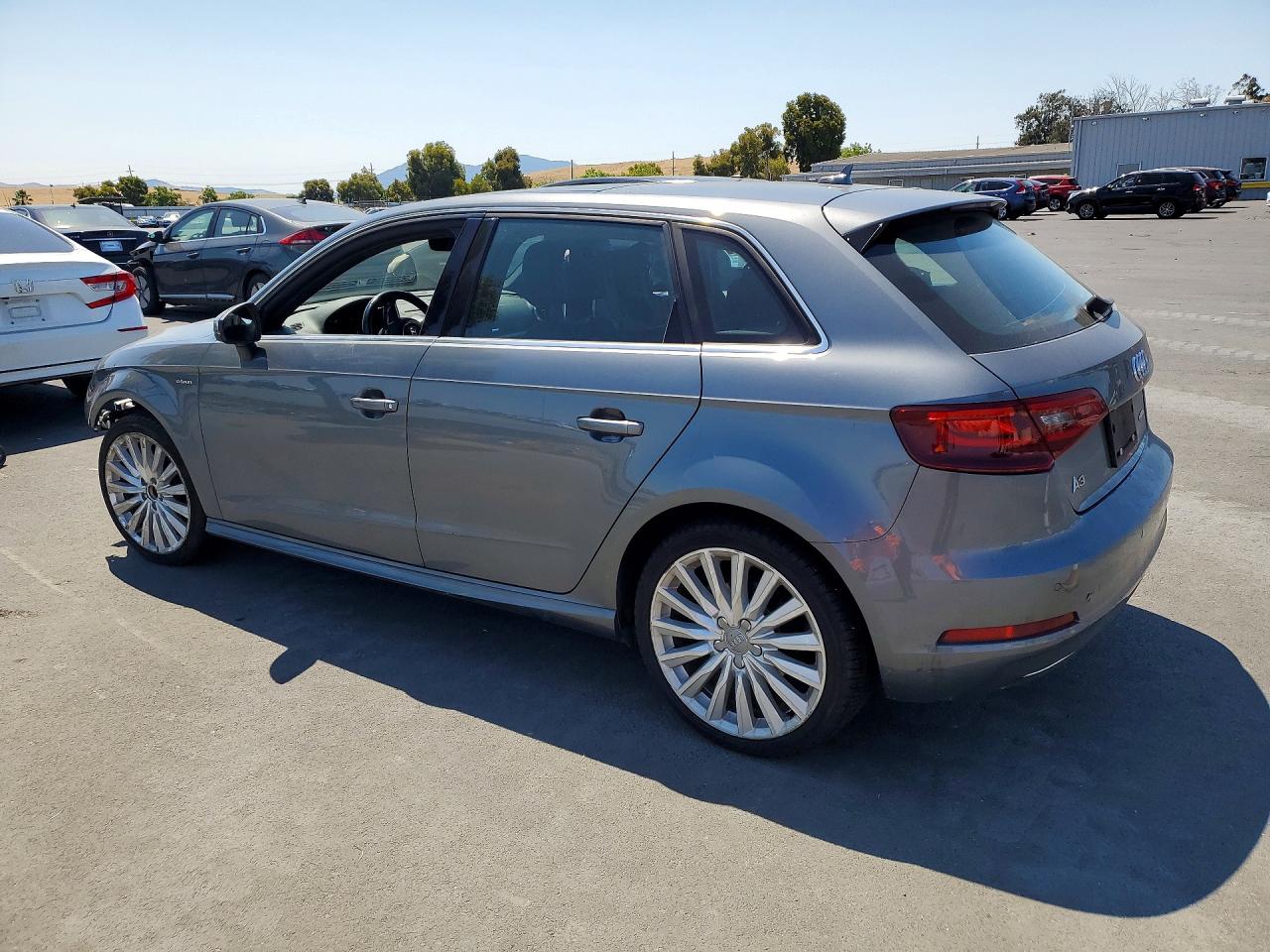 2016 AUDI A3 Plus