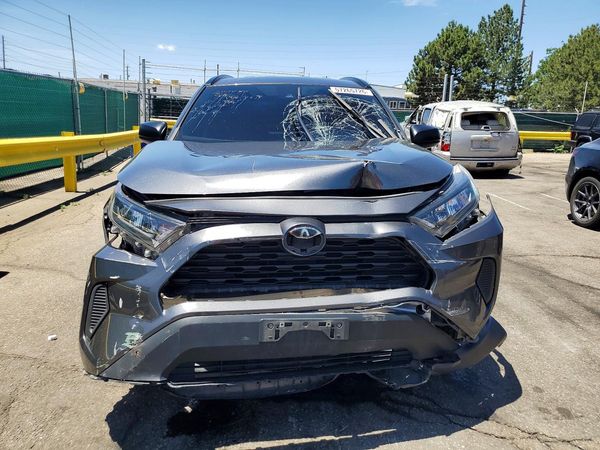 2021 TOYOTA RAV4 LE