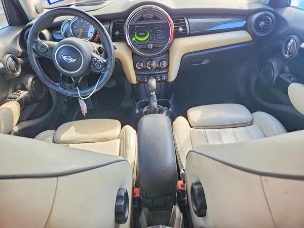 2016 MINI COOPER