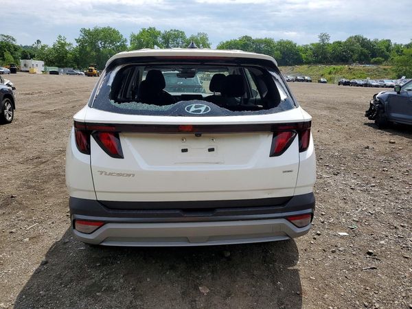 2025 HYUNDAI TUCSON SE