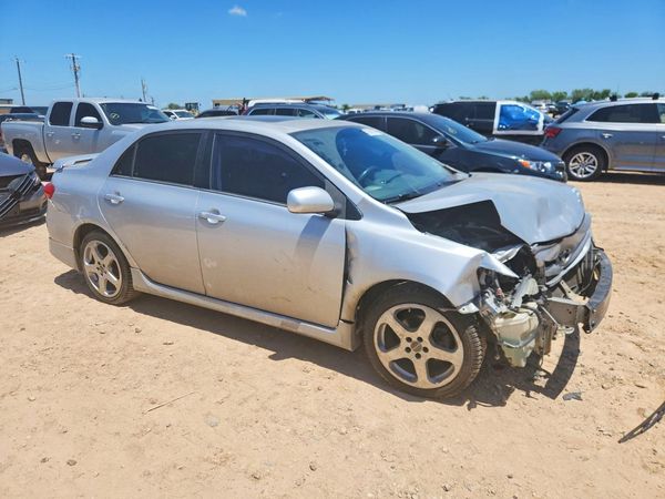 2013 TOYOTA COROLLA