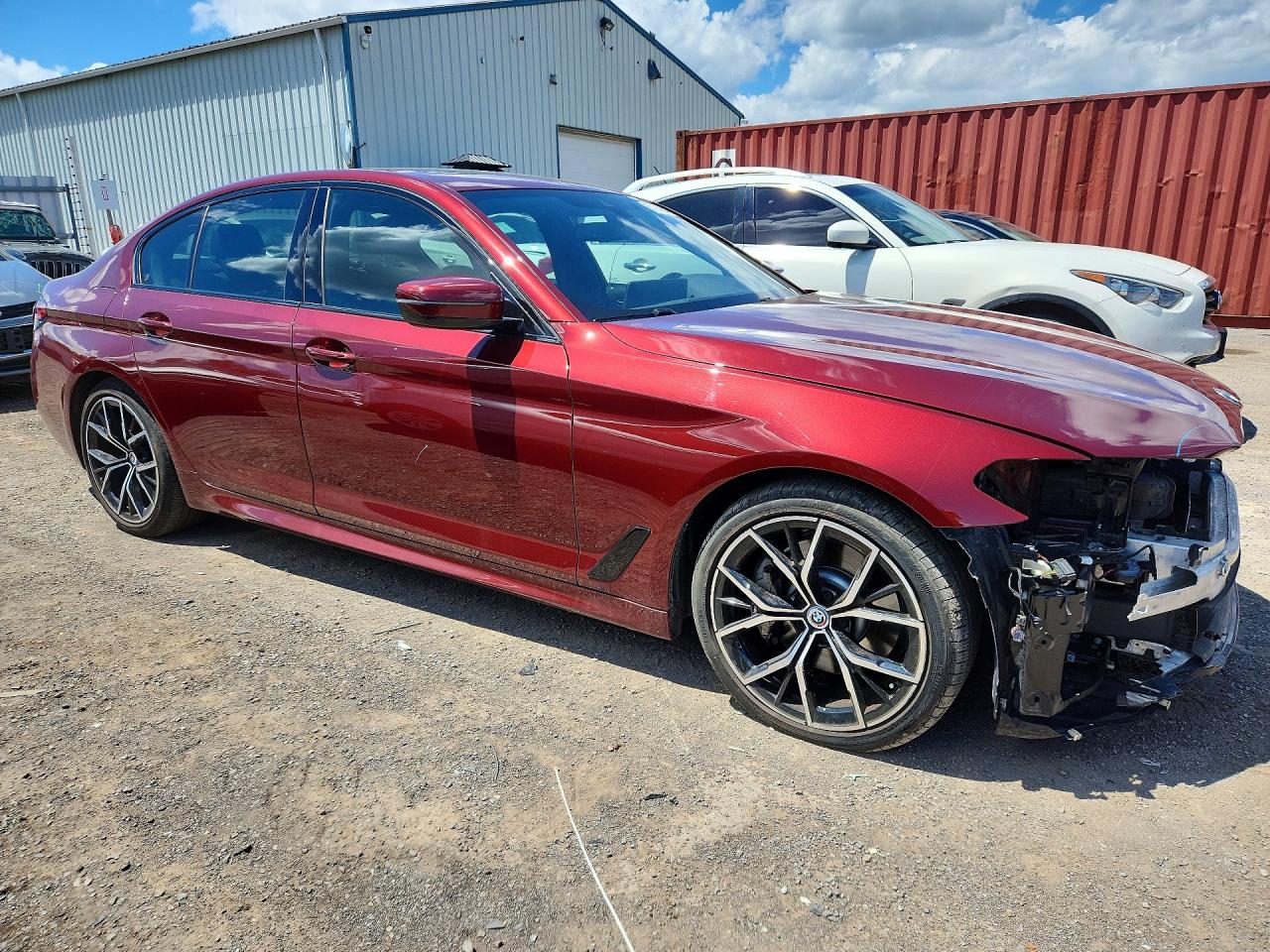 2022 BMW 530