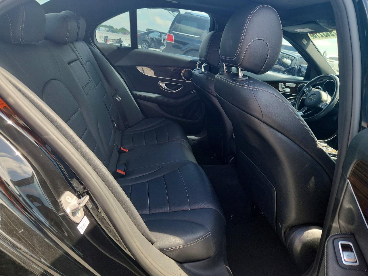 2018 MERCEDES-BENZ C C300
