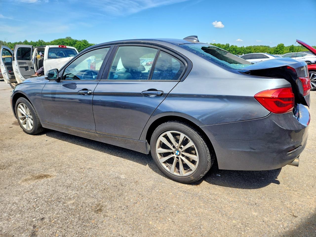2017 BMW 320