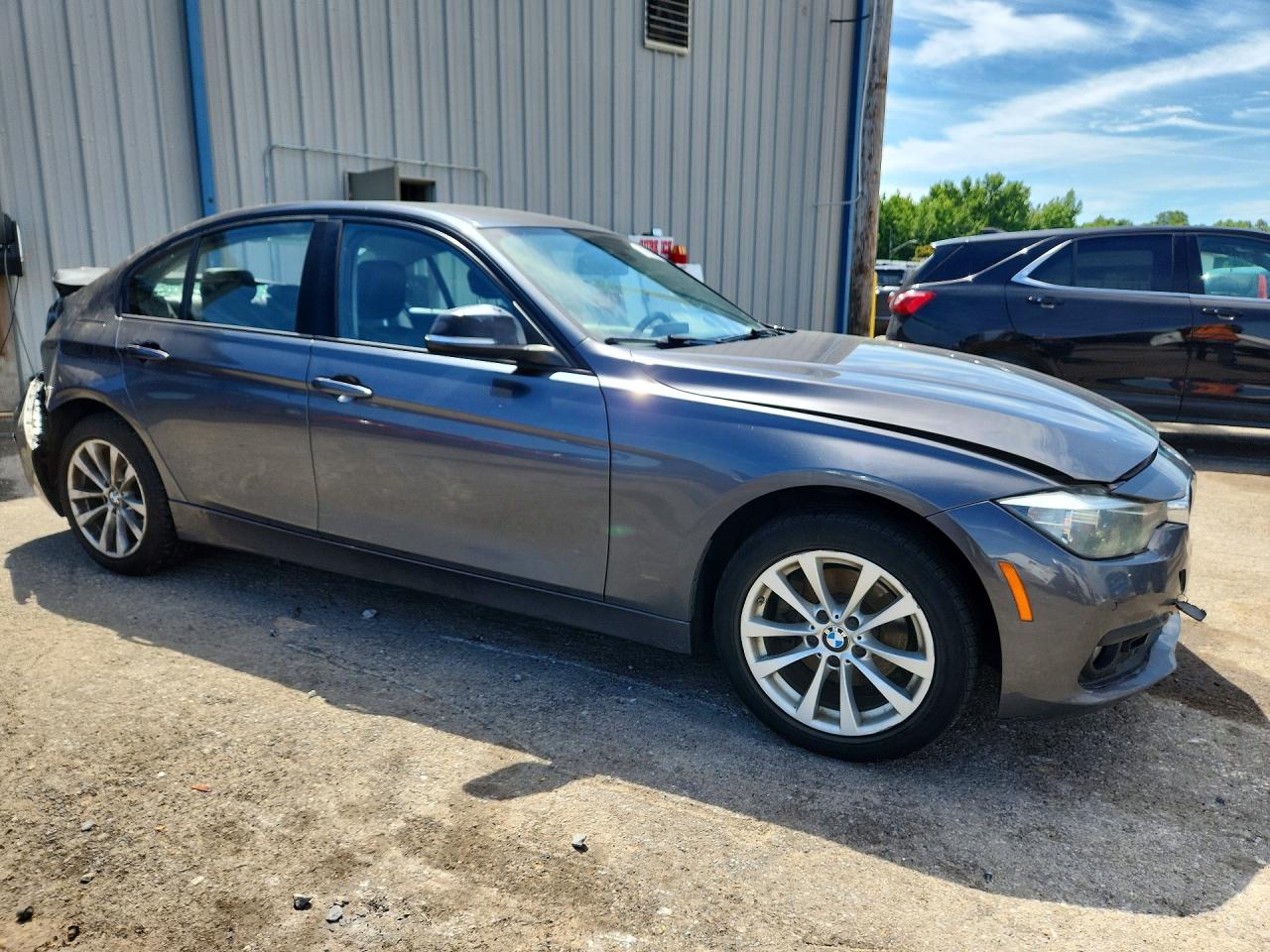 2017 BMW 320