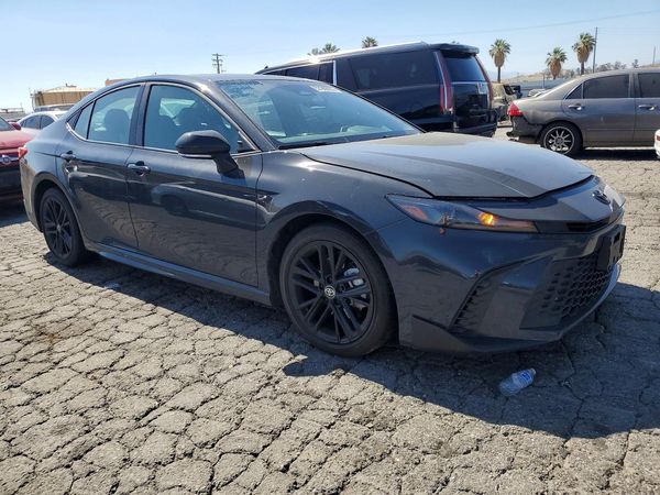 2026 TOYOTA CAMRY