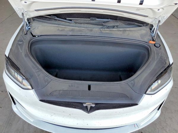 2023 TESLA MODEL X