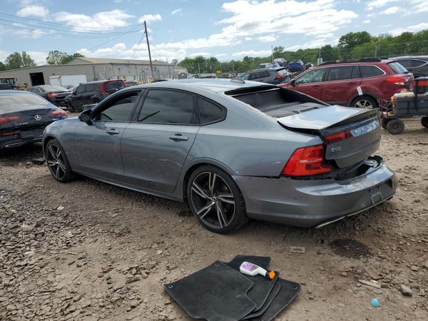 2020 VOLVO S90