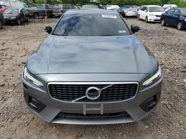 2020 VOLVO S90