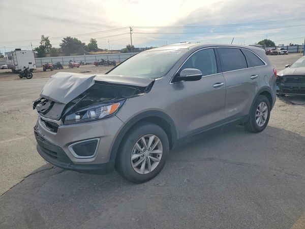 2018 KIA SORENTO L, LX