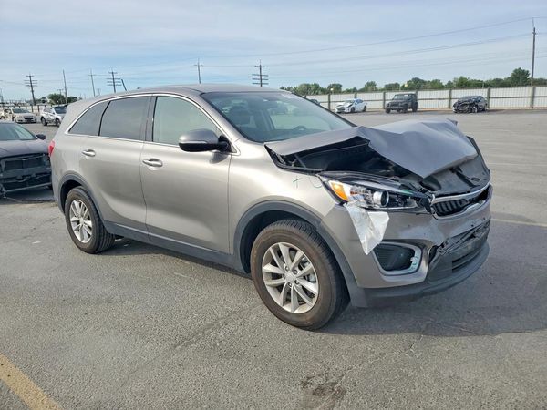 2018 KIA SORENTO L, LX