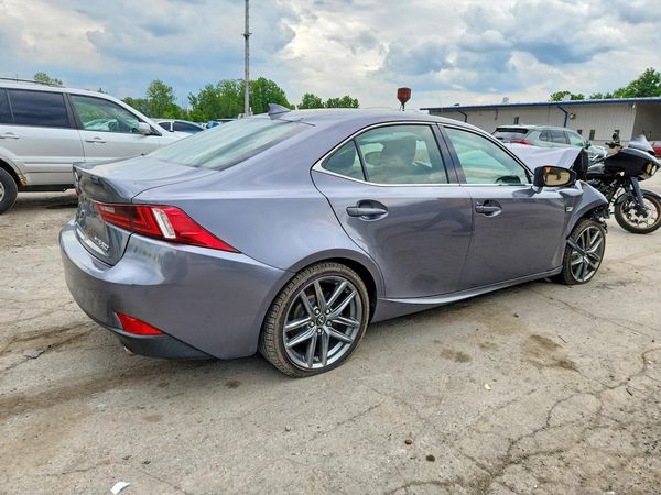 2016 LEXUS IS 300