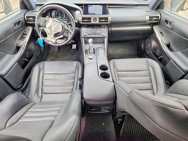 2016 LEXUS IS 300