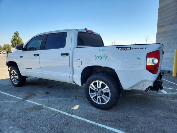 2021 TOYOTA TUNDRA SR5 grade