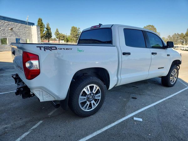 2021 TOYOTA TUNDRA SR5 grade