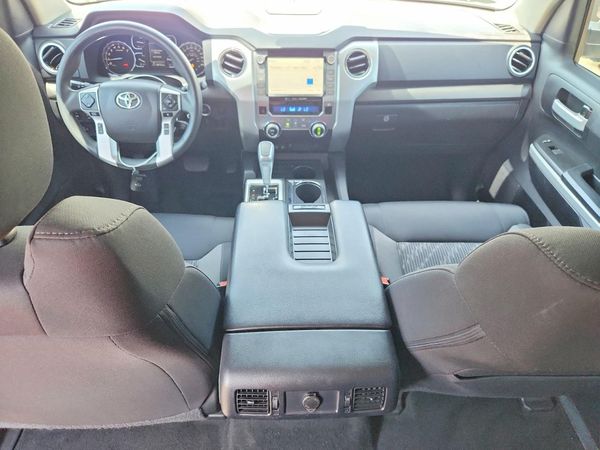 2021 TOYOTA TUNDRA SR5 grade