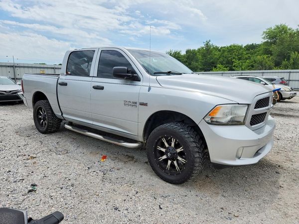 2013 RAM 1500 ST